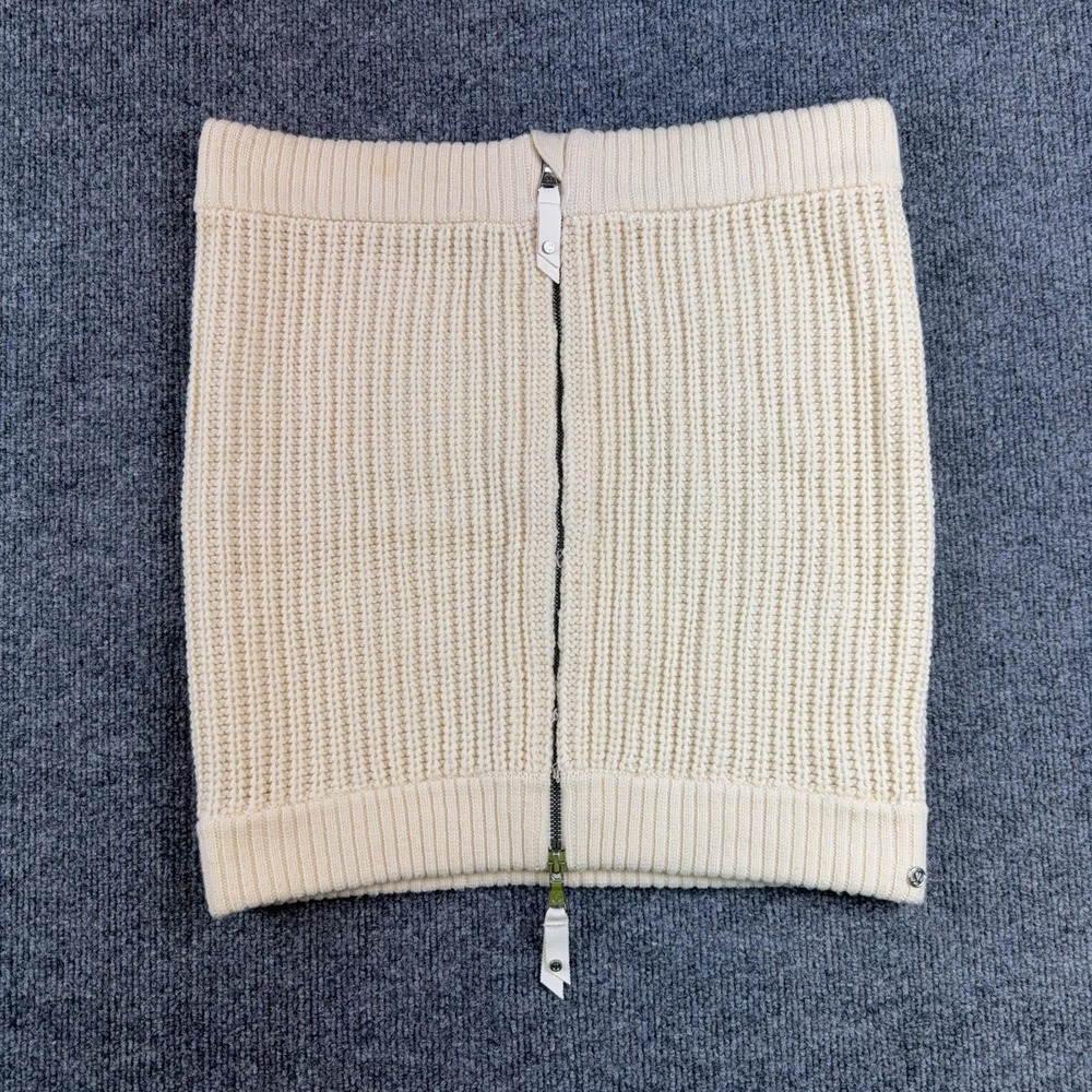 Lululemon Scarf Womens One Size White Knit Cowl Neck Warmer Snood Zippered Logo
